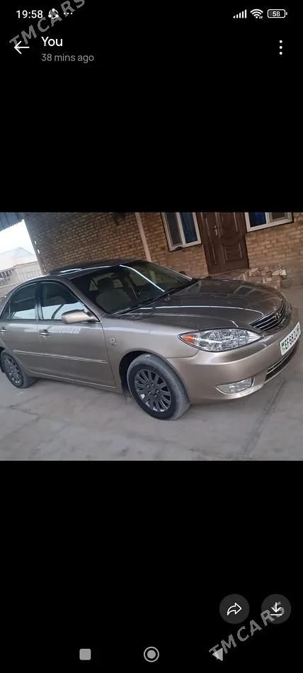 Toyota Camry, 2002
