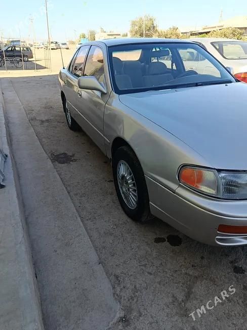 Toyota Camry, 1995