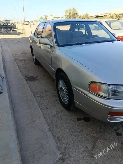 Toyota Camry, 1995 — фото 2