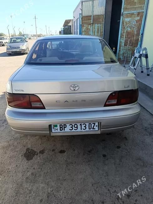 Toyota Camry, 1995