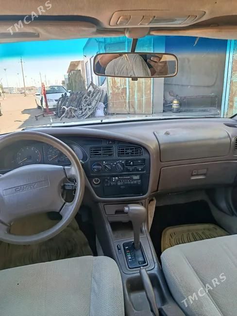 Toyota Camry, 1995
