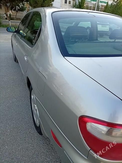 Infiniti I30, 2000