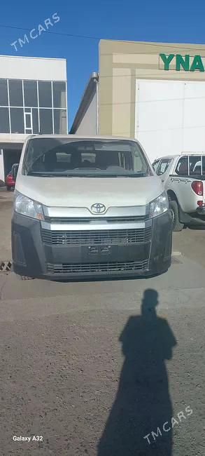 Toyota Hiace, 2026