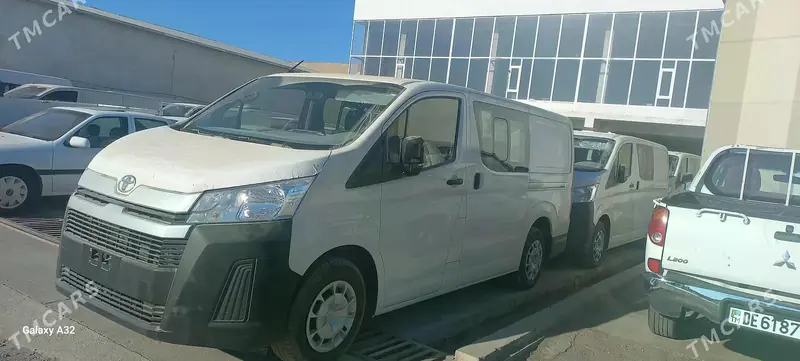 Toyota Hiace, 2026 — фото 4