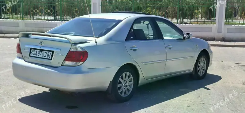 Toyota Camry, 2005 — фото 2