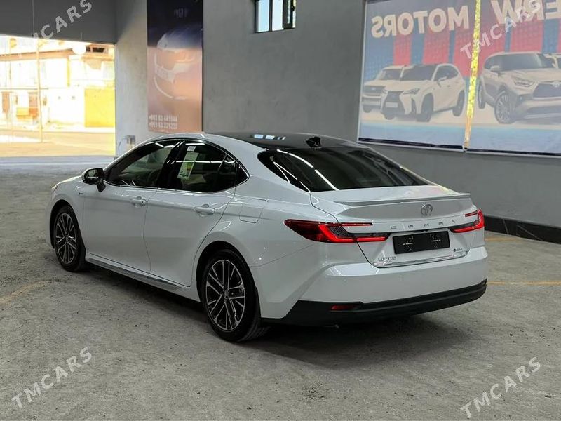 Toyota Camry, 2025