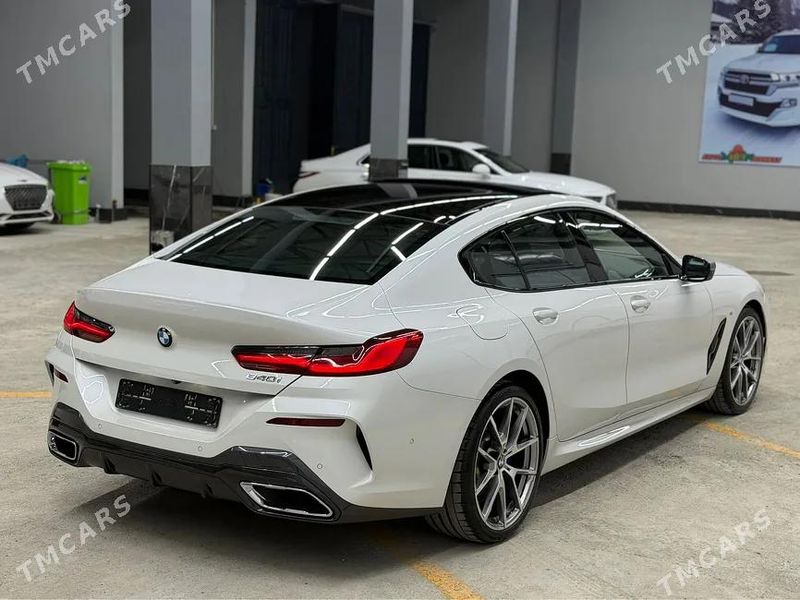 BMW M8 Gran Coupe, 2021