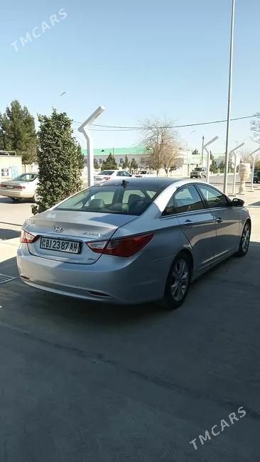 Hyundai Sonata, 2012