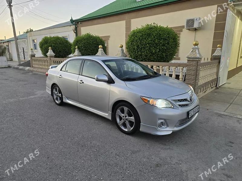 Toyota Corolla, 2011