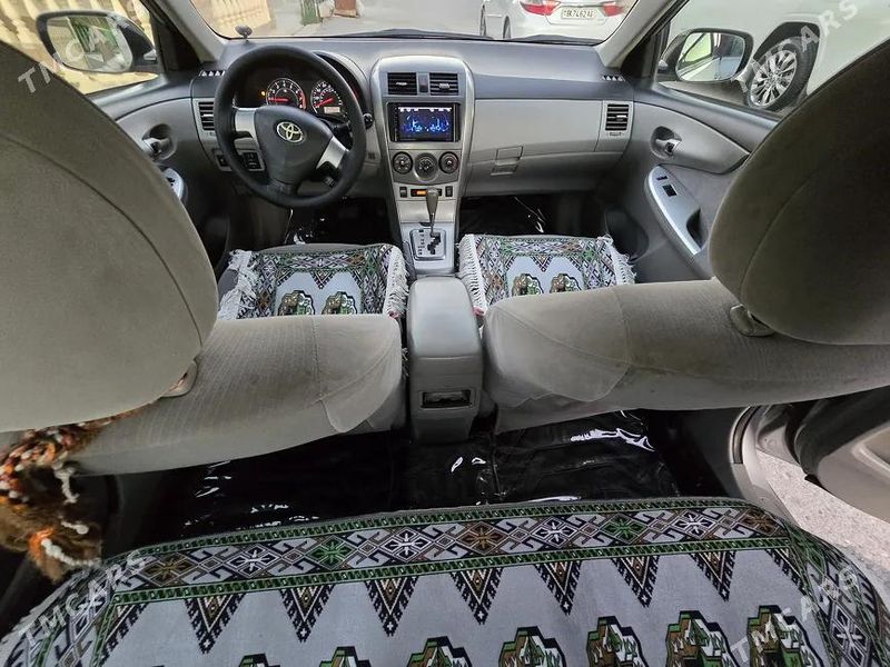 Toyota Corolla, 2011
