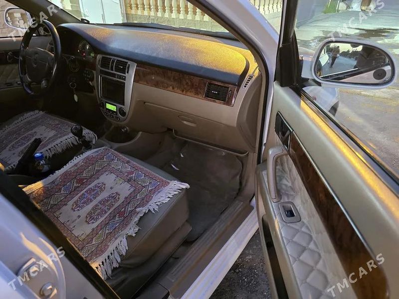 Toyota Corolla, 2004