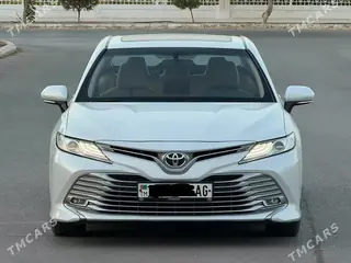 Toyota Camry, 2020