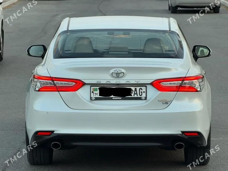 Toyota Camry, 2020