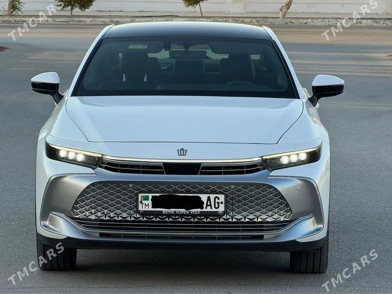 Toyota Crown, 2023
