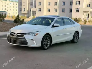 Toyota Camry, 2016