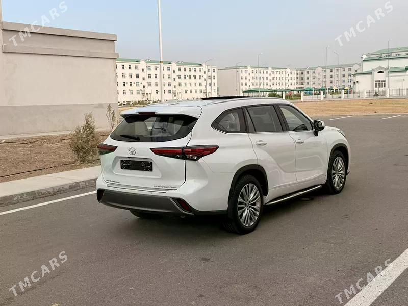 Toyota Highlander, 2022