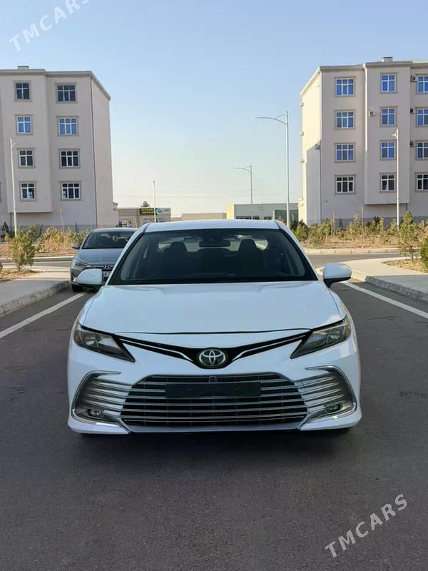 Toyota Camry, 2022