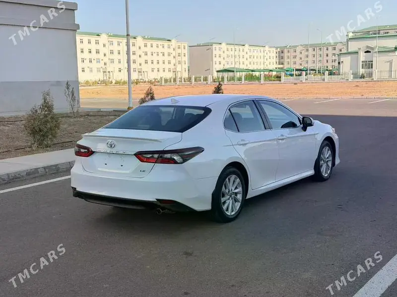 Toyota Camry, 2022 — фото 4