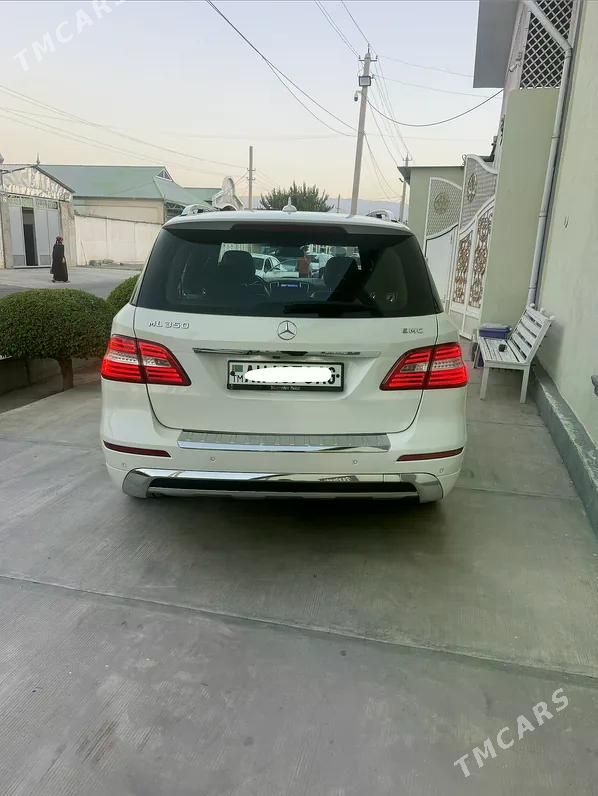 Mercedes-Benz ML350, 2013