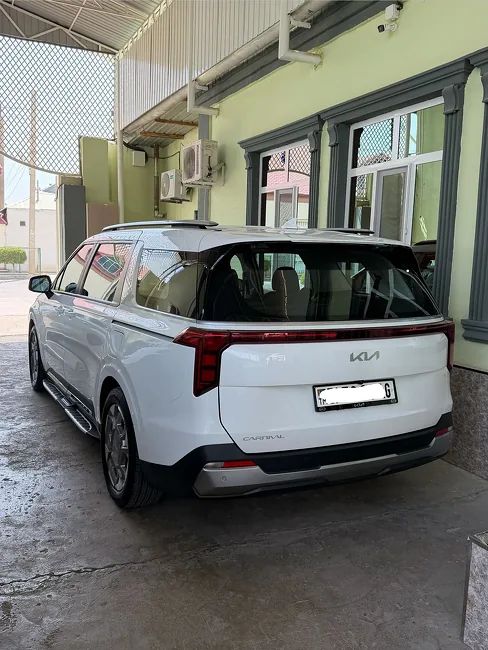 Kia Carnival, 2025