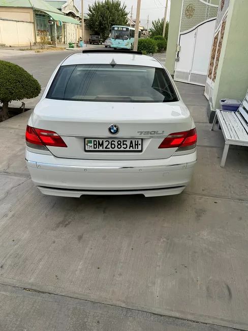 BMW 740, 2006