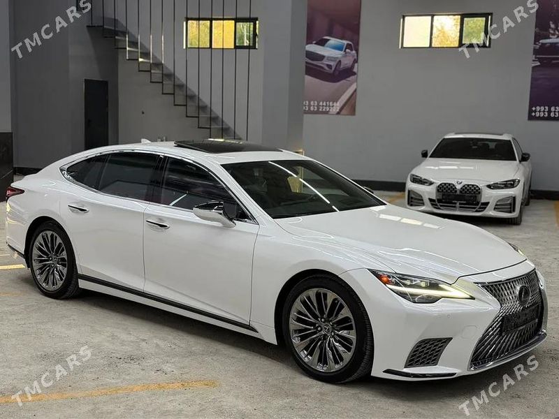 Lexus LS 500, 2021