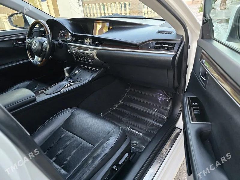Lexus ES 350, 2016