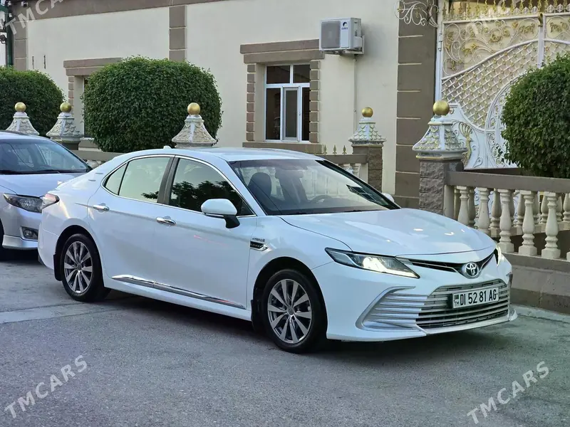 Toyota Camry, 2021 — фото 2