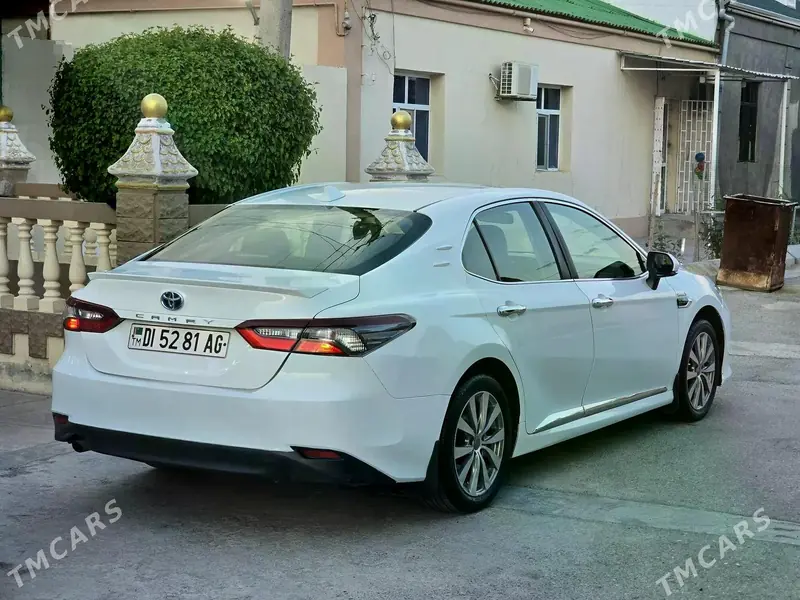 Toyota Camry, 2021 — фото 3