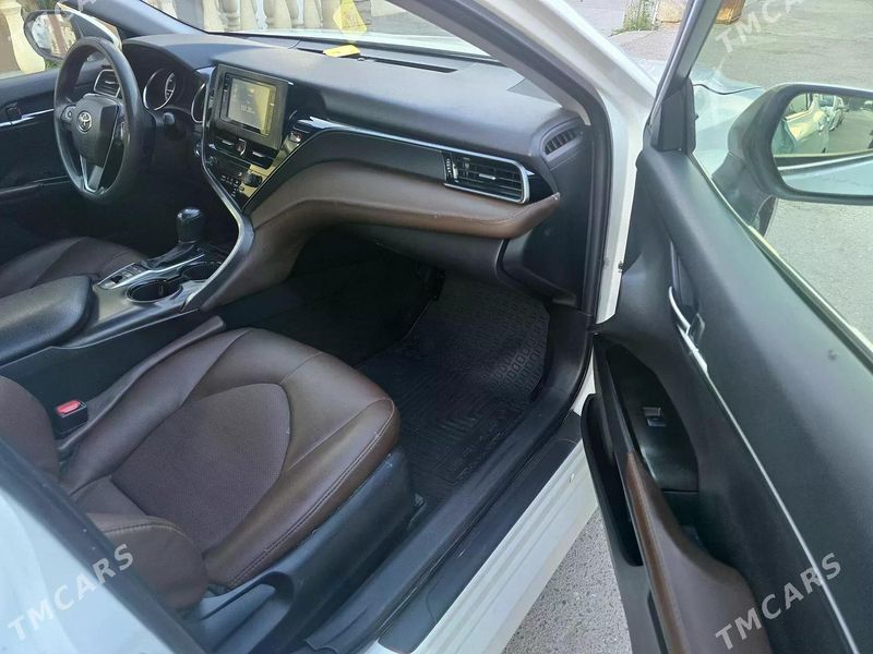 Toyota Camry, 2021