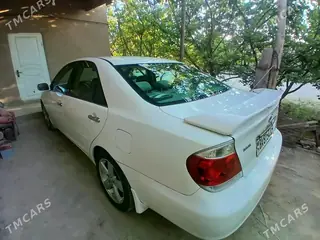 Toyota Camry, 2004