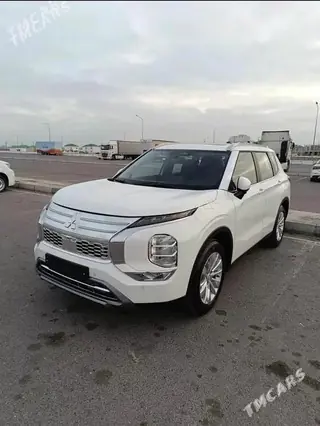 Mitsubishi Outlander, 2026