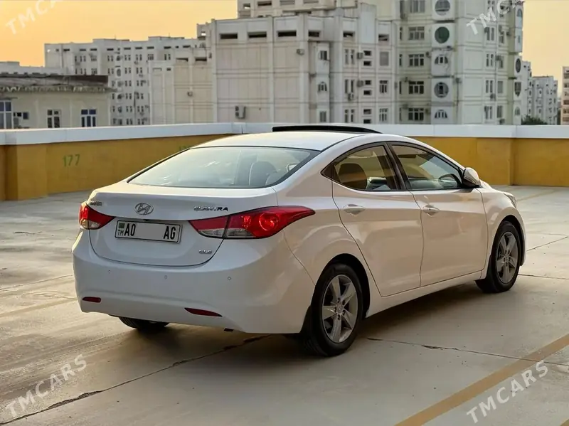 Hyundai Elantra, 2012 — фото 4