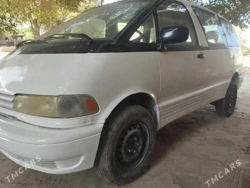 Toyota Previa, 1995 — фото 3