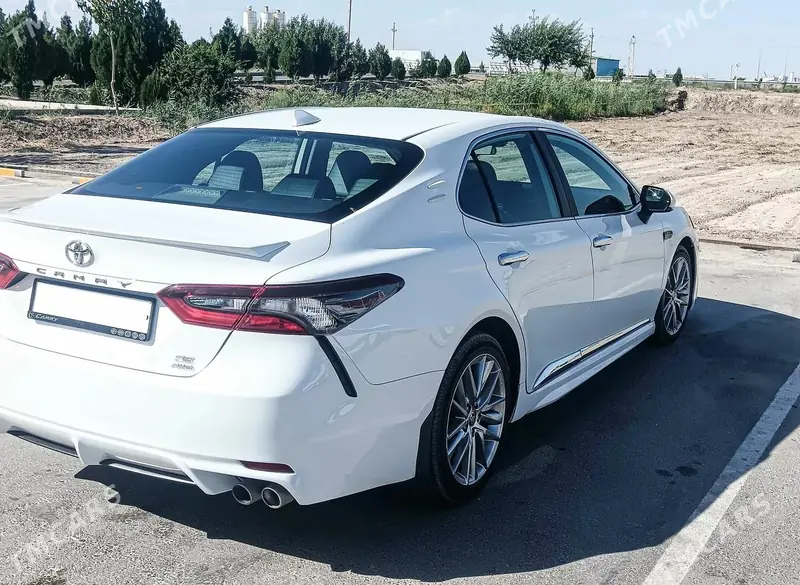 Toyota Camry, 2021 — фото 4