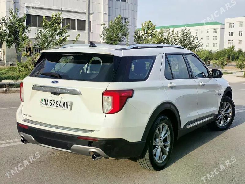 Ford Explorer, 2022