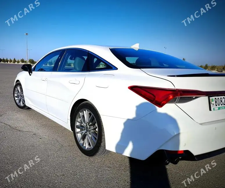 Toyota Avalon, 2019 — фото 4