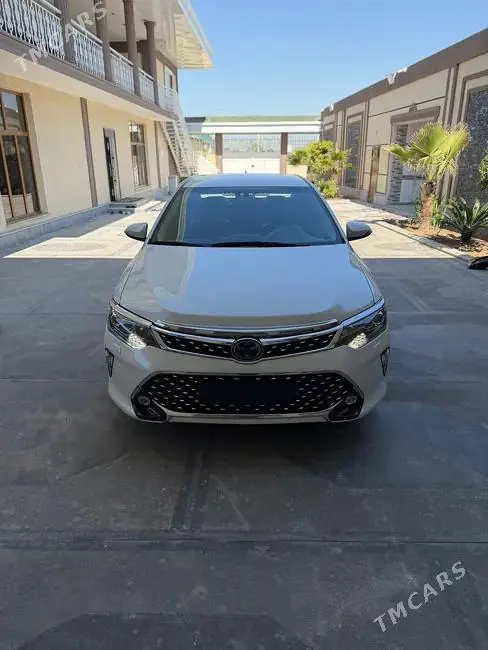 Toyota Camry, 2017 — фото 1