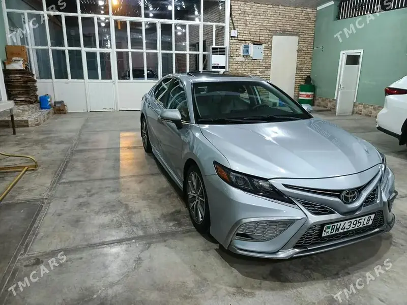 Toyota Camry, 2021 — фото 2