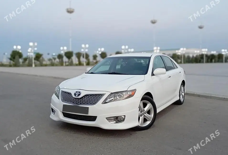 Toyota Camry, 2011 — фото 1