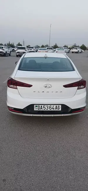 Hyundai Elantra, 2020 — фото 2