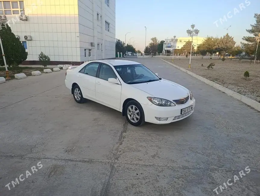 Toyota Camry, 2005 — фото 1