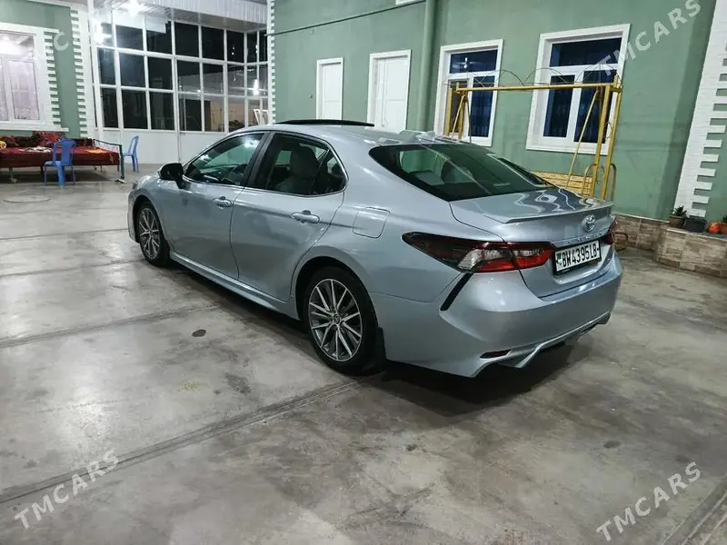 Toyota Camry, 2021 — фото 4