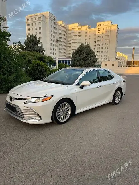 Toyota Camry, 2022 — фото 3