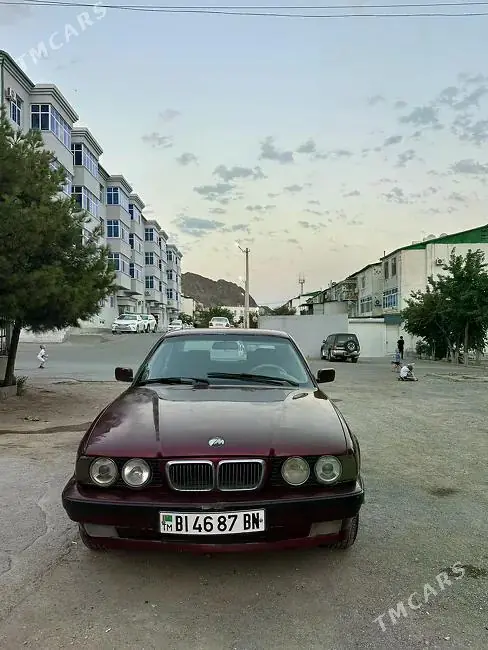 BMW 520, 1991 — фото 1