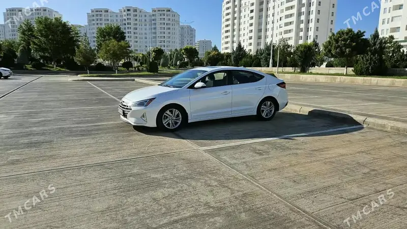 Hyundai Elantra, 2019 — фото 2