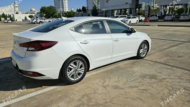 Hyundai Elantra, 2019 — фото 4