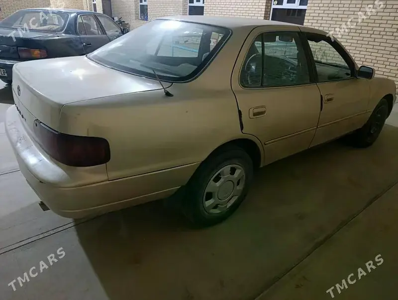 Toyota Camry, 1996 — фото 3