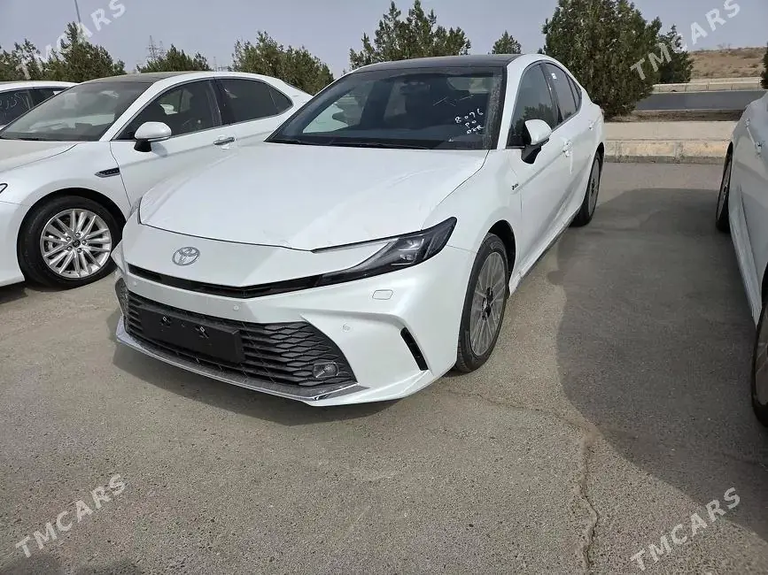 Toyota Camry, 2025 — фото 1