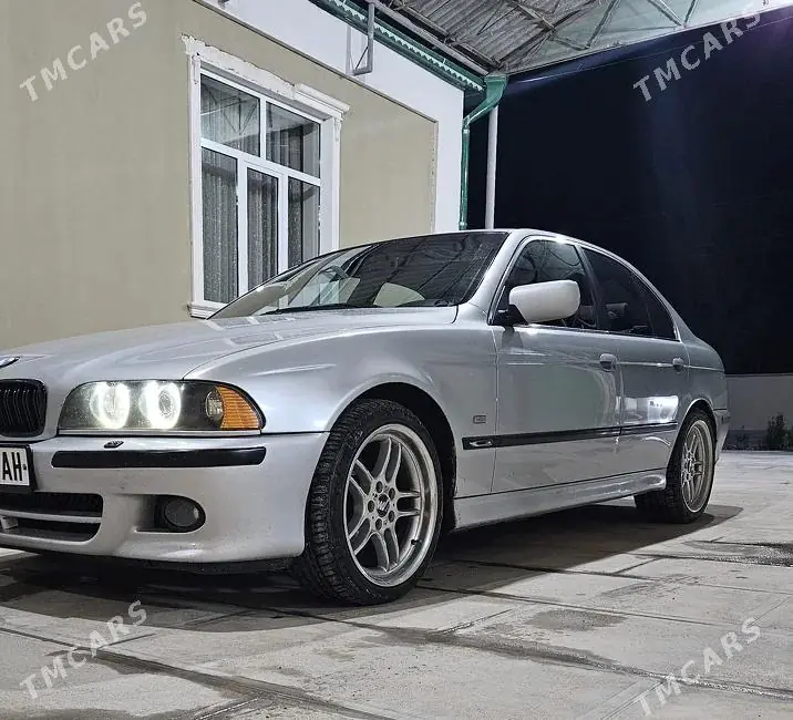 BMW E39, 2002 — фото 1